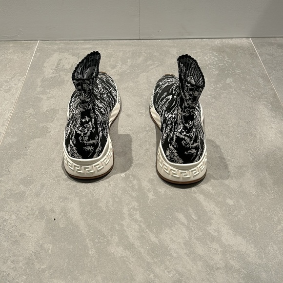 Versace shoes - Picture 4 of 6